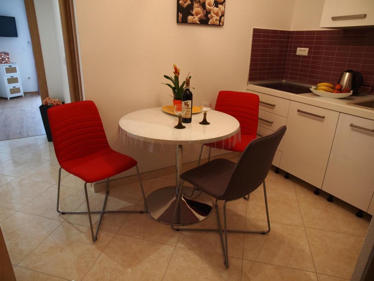 Apartmani Diana Makarska Exterior photo